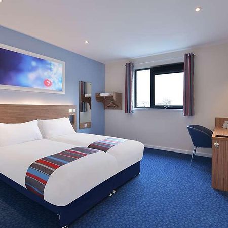 Travelodge Northwich Lostock Gralam Zimmer foto